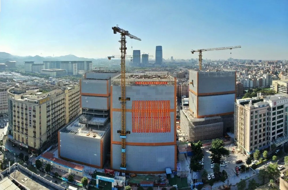 领势向前,擎启新篇 | bv伟德官网总部大厦顺利封顶